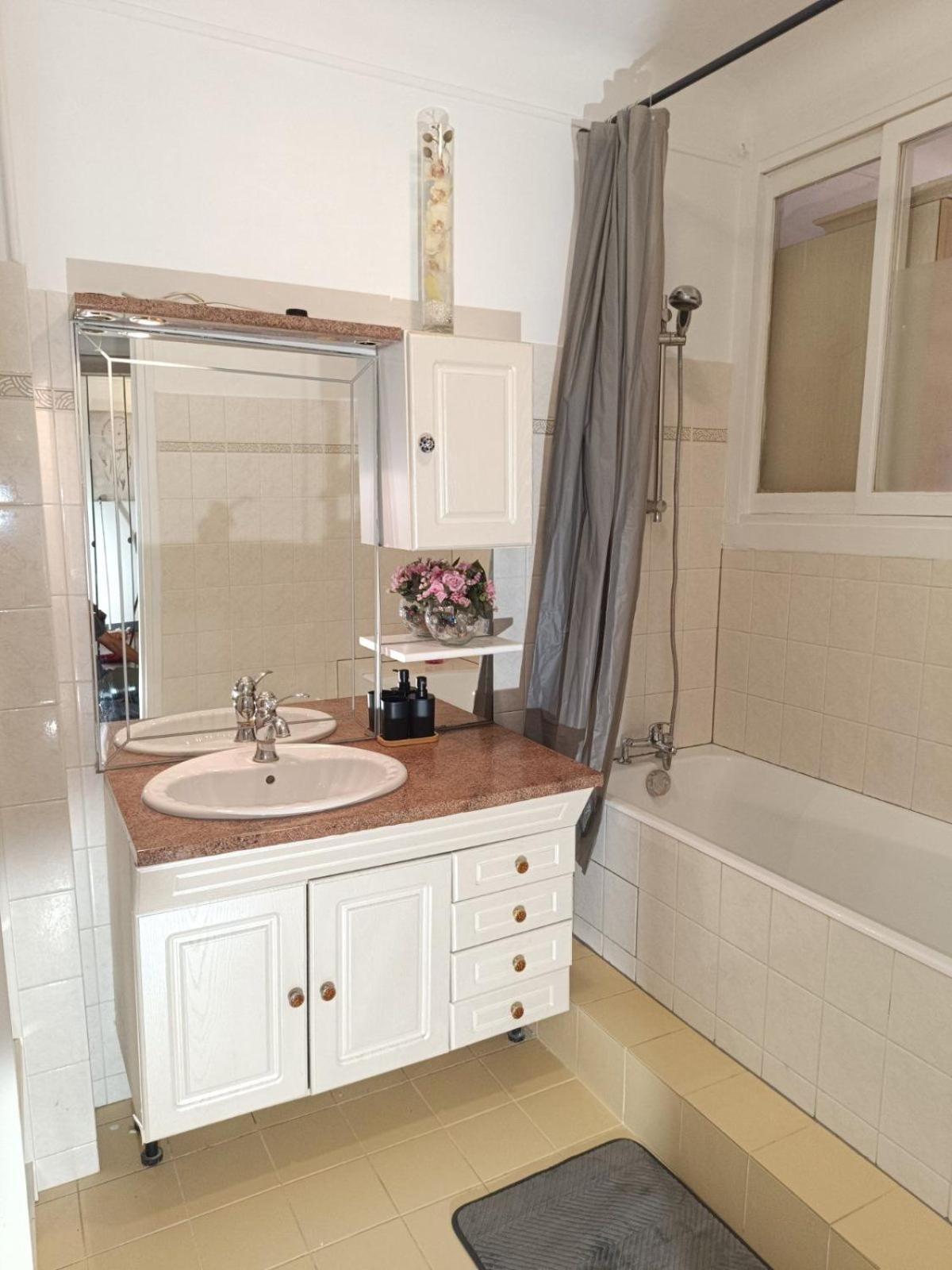 Chambres Privees Dans Un Appartement De 2 Pieces A Paris 13E エクステリア 写真